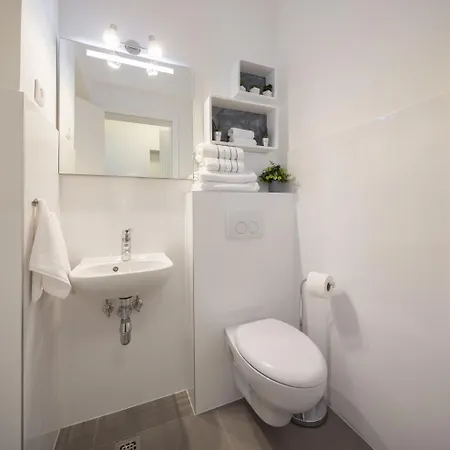 Bepo With Balcony - Free Parking *