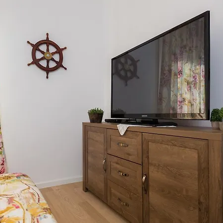 Bepo With Balcony - Free Parking Split